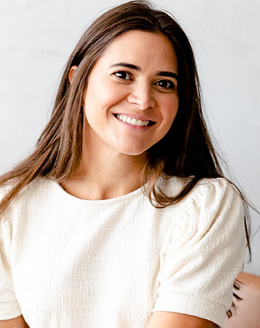 DRA. BÁRBARA XIMENES